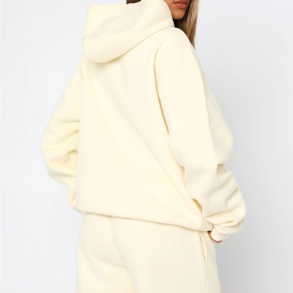White Fox Hoodie - Picture 4 of 9